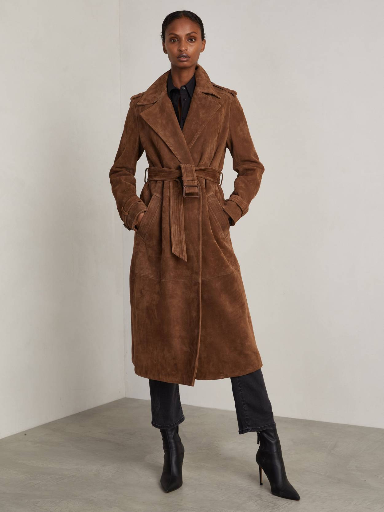 272_8d2a2f2a5d-10000207_costellosuedecoat_softbrown_front1-2400